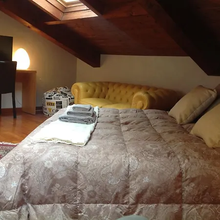 Alexander Apartment *